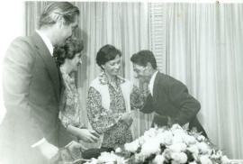 Homenagem ao Funcionário Senhor Geraldo - Jarbas Bueno - Maria Noemi Ferreira Ribeiro - Marilda S...