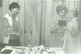 Homenagem à Professora Daura Pacheco - Marilda Silva Pereira -Noemi Ferreira Ribeiro - Daura Pacheco